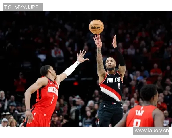 开拓者击败魔术，利拉德表现神勇——带领球队踏上胜利之路